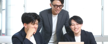 【無形商材×キャリア支援の最前線
HR領域のtoB営業に挑戦する学生募集